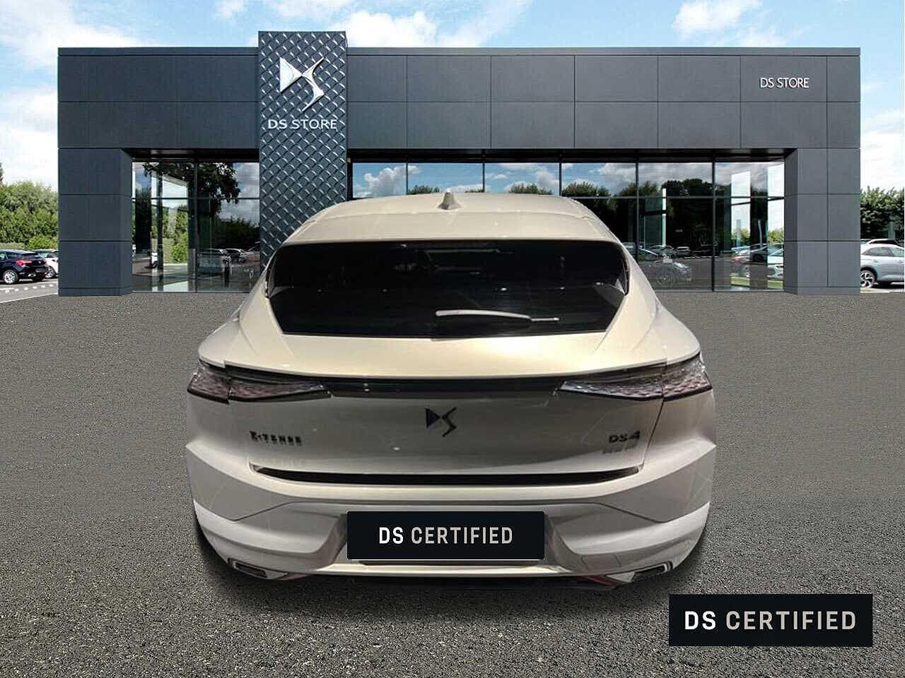 DS DS DS 4 usata, con bracciolo posteriore con passaggio per gli sci