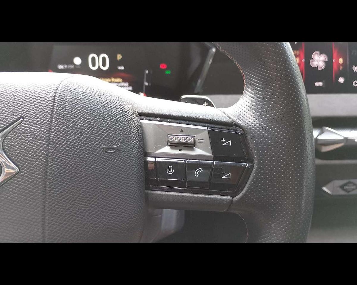 DS DS DS 4 usata, con attacchi isofix (sedile passeggero e 2 posteriori)