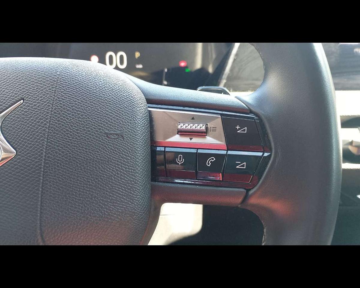 DS DS DS 4 usata, con attacchi isofix (sedile passeggero e 2 posteriori)