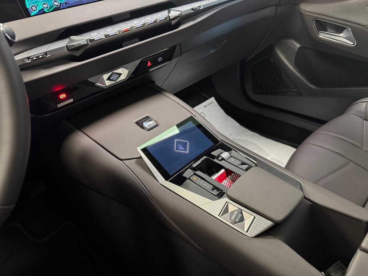 DS DS DS 4 usata, con interno in pelle