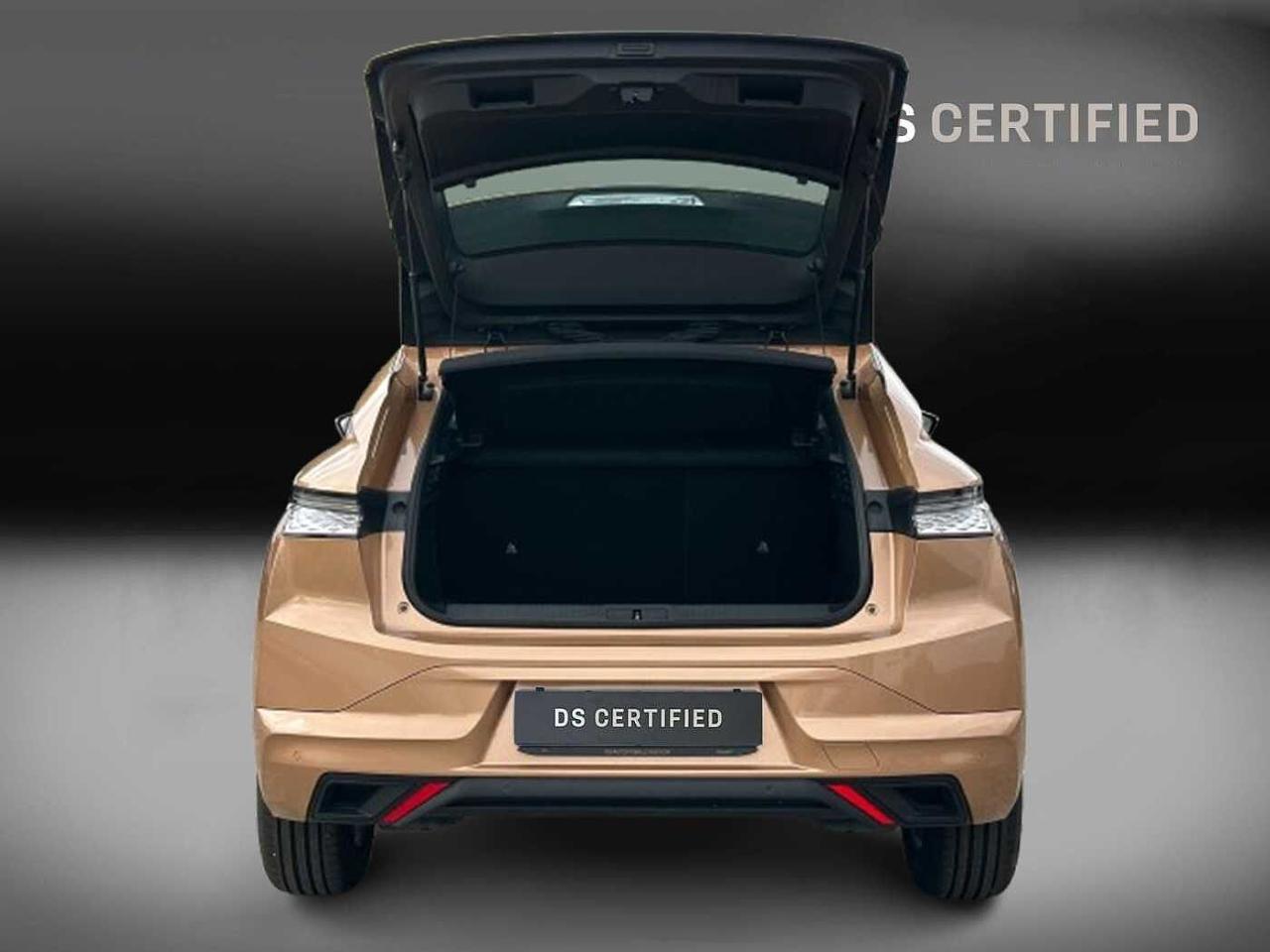 DS DS DS 4 usata, con bracciolo porta oggetti