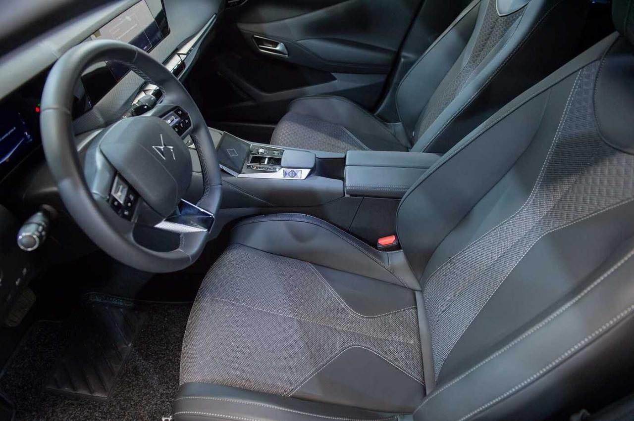 DS DS DS 4 usata, con 5 porte