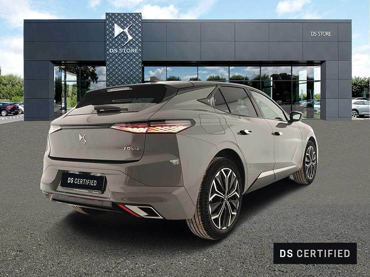 DS DS DS 4 usata, con attacchi isofix (sedile passeggero e 2 posteriori)