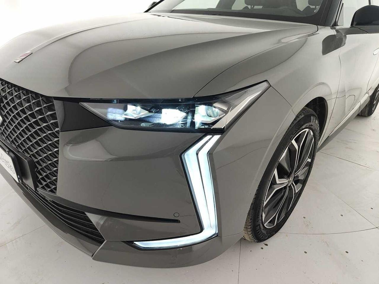 DS DS DS 4 usata, con calandra glossy black