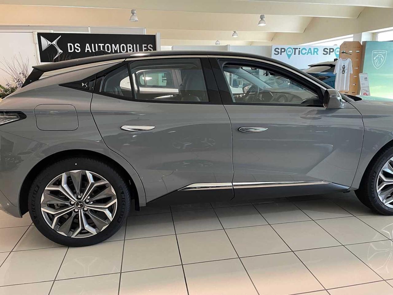 DS DS DS 4 usata, con calandra glossy black