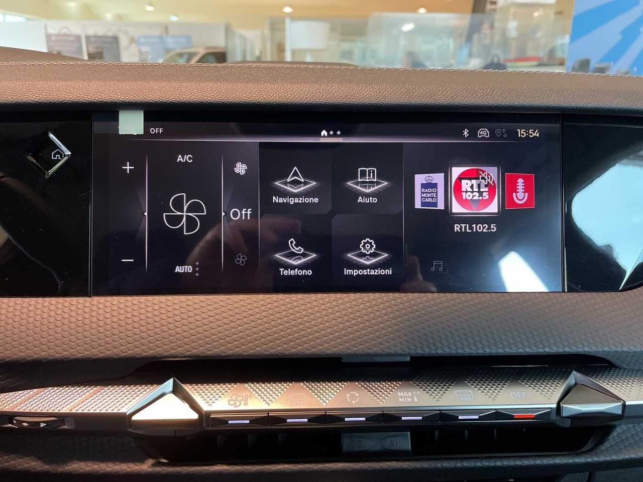 DS DS DS 4 usata, con attacchi isofix (sedile passeggero e 2 posteriori)