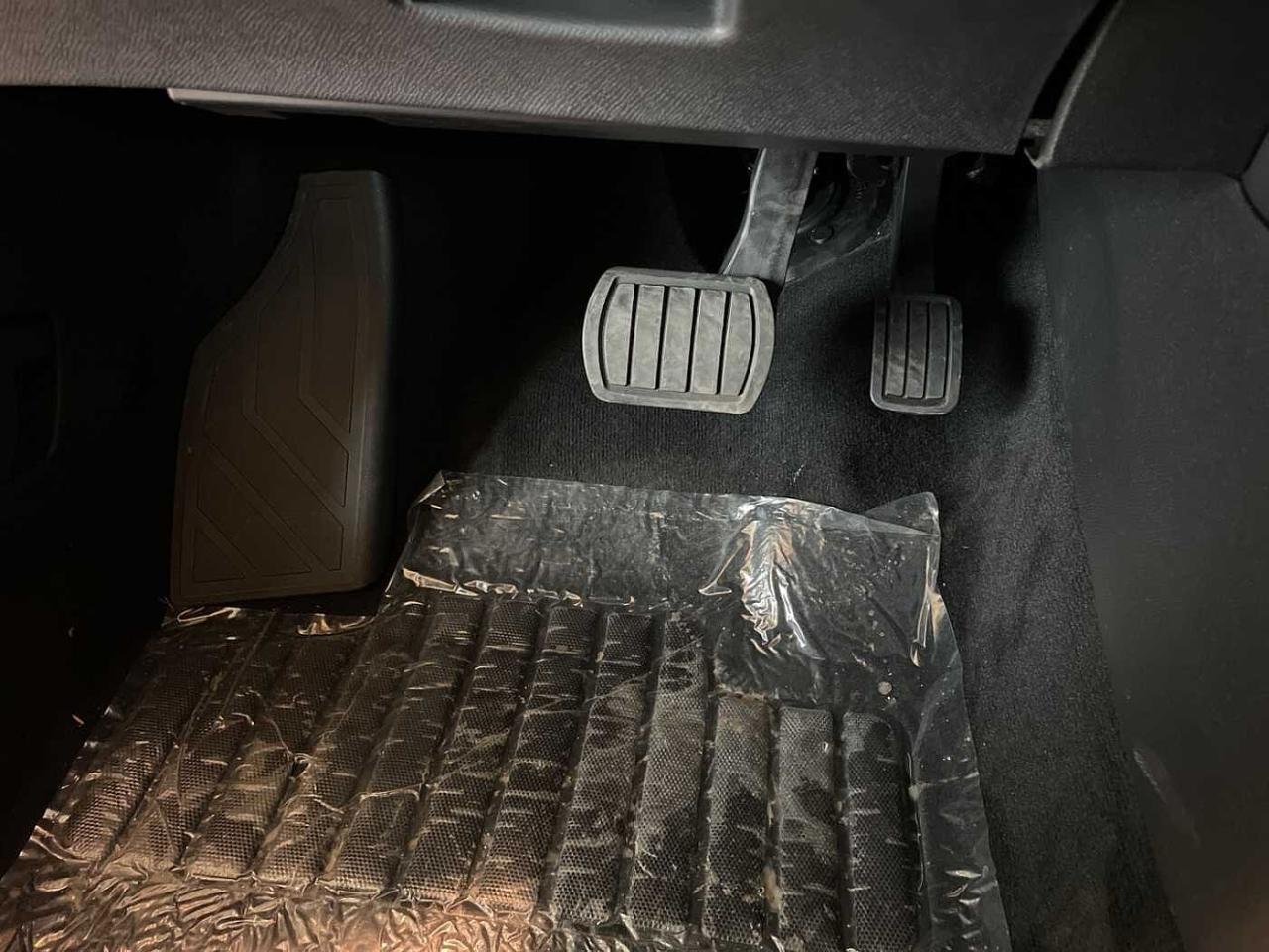 DS DS DS 4 usata, con calandra glossy black