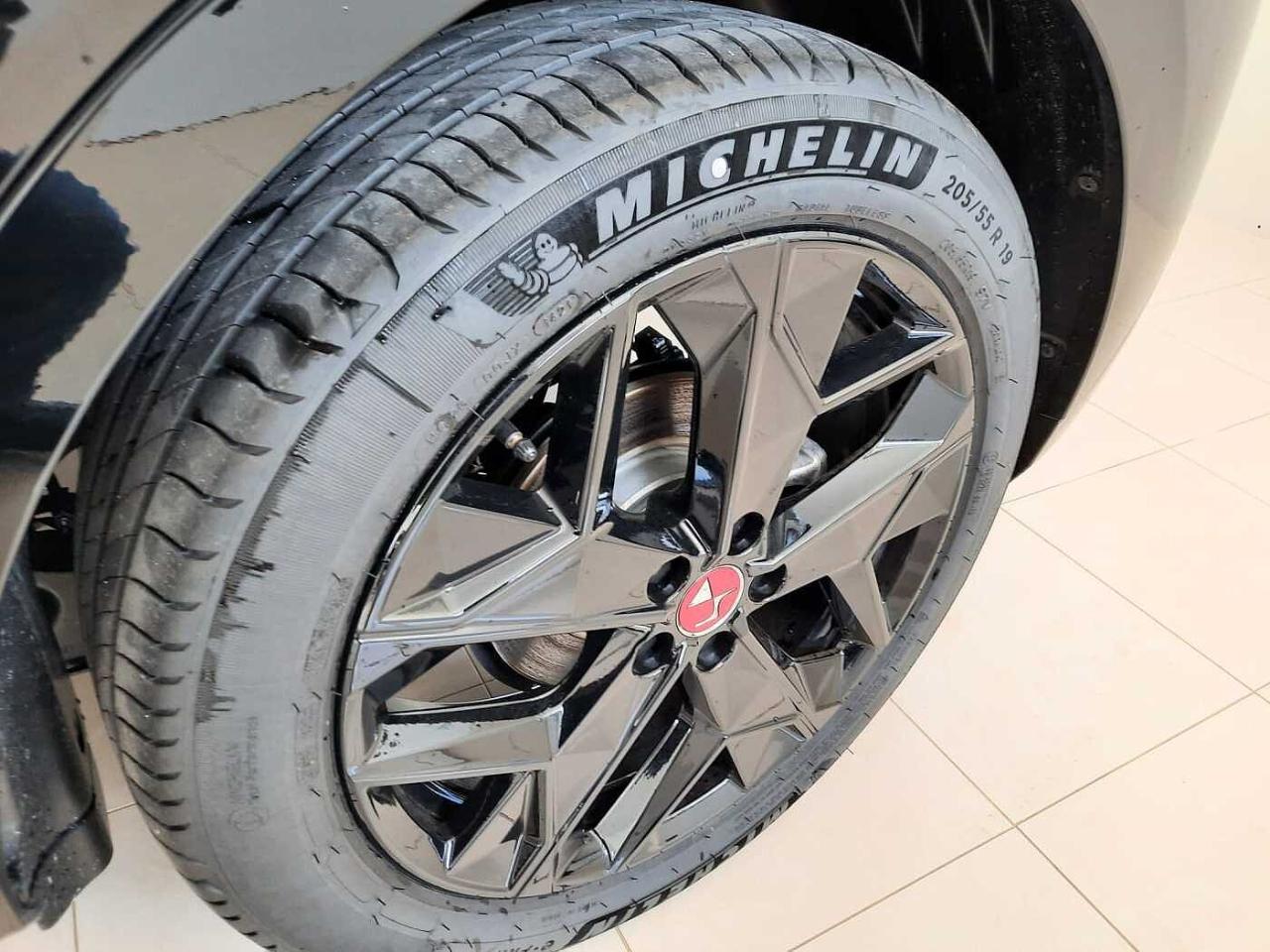 DS DS DS 4 usata, con 4 cilindri