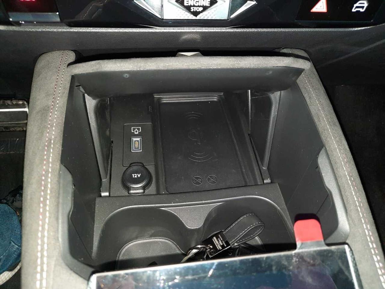 DS DS DS 4 usata, con bracciolo posteriore con passaggio per gli sci