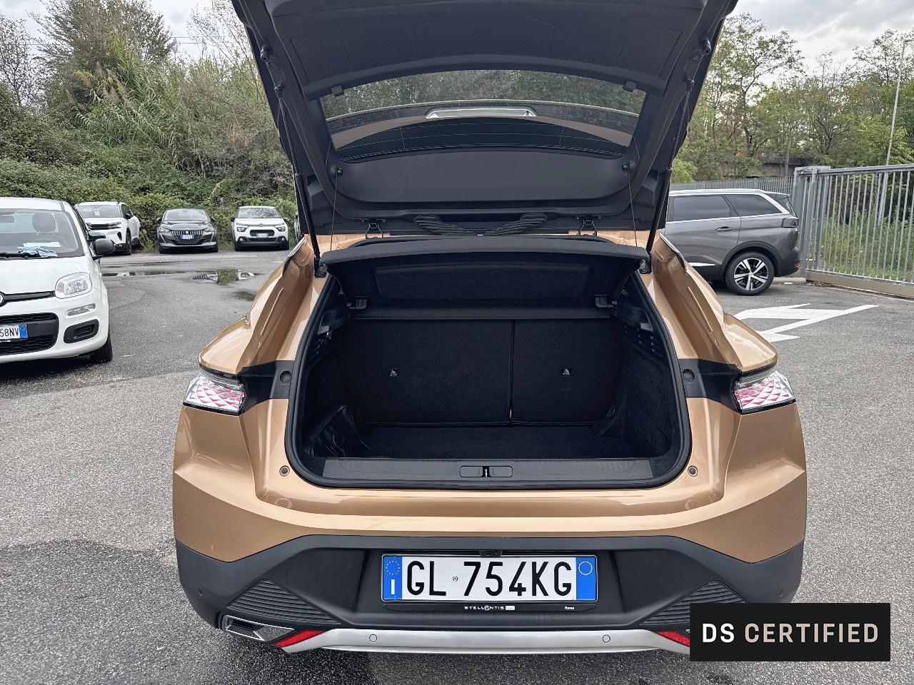 DS DS DS 4 usata, con cinture sicurezza post. conducente con pretensionatori, cinture sicurezza post. passeggero con pretensionatori, cinture sicurezza post. centrale a 3 punti