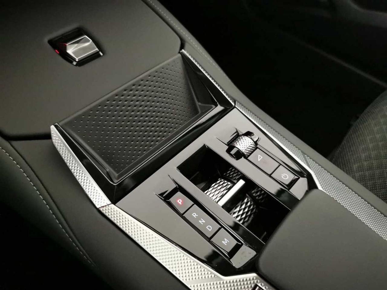 DS DS DS 4 usata, con vetri elettrici