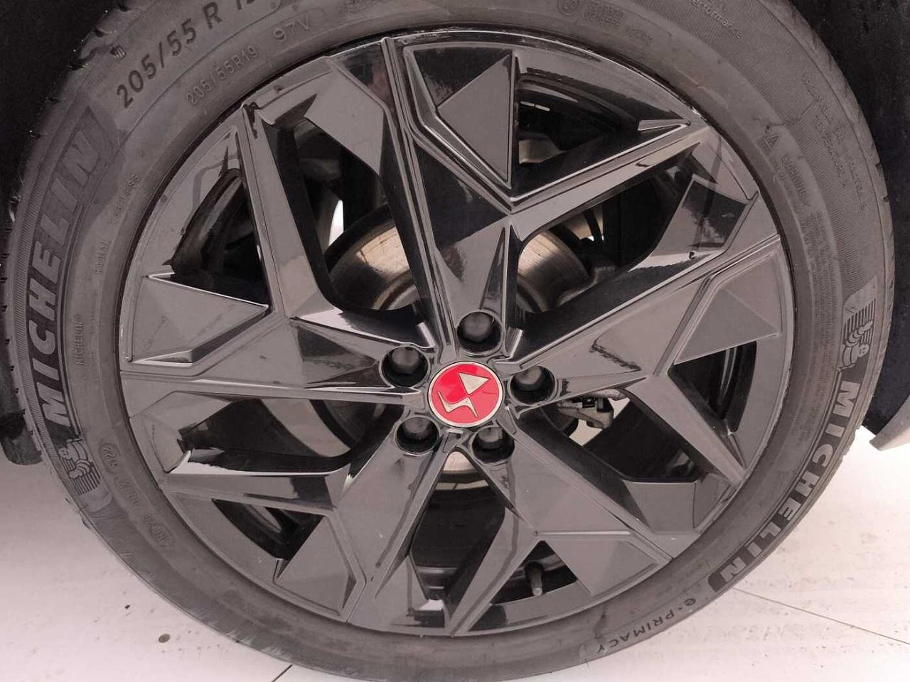 DS DS DS 4 usata, con bracciolo porta oggetti