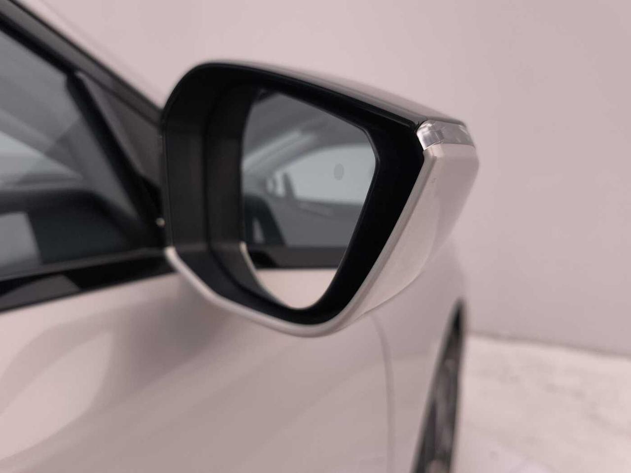 DS DS DS 4 usata, con luci diurne a led