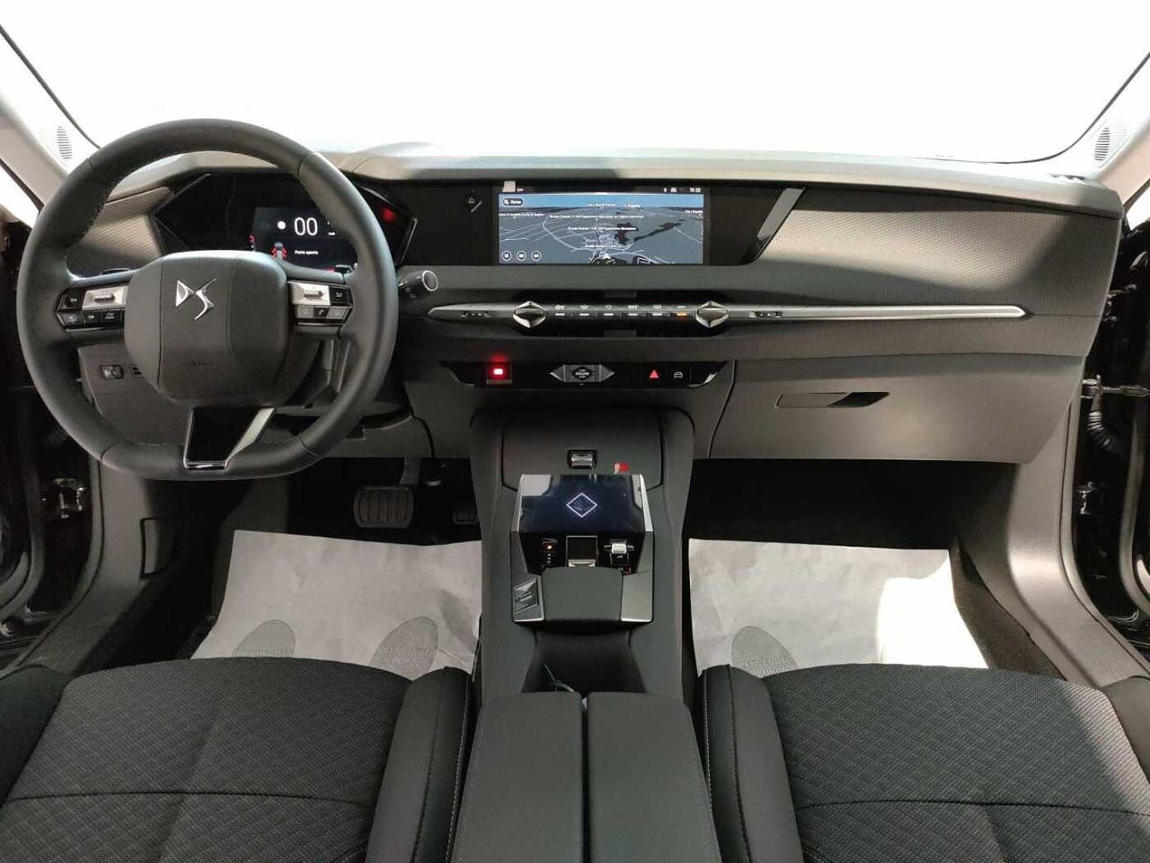 DS DS DS 4 usata, con 8 marce