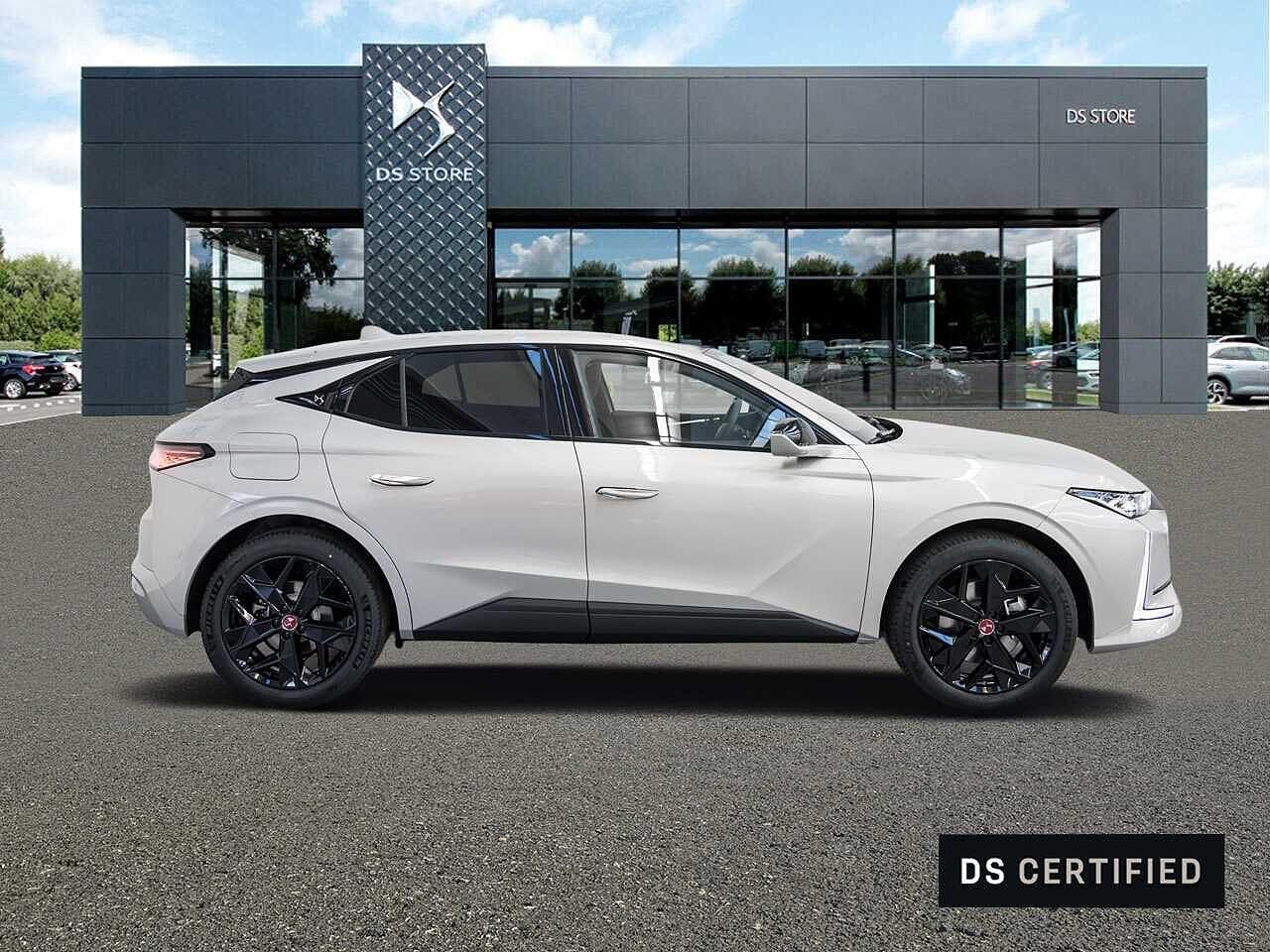 DS DS DS 4 usata, con attacchi isofix (sedile passeggero e 2 posteriori)