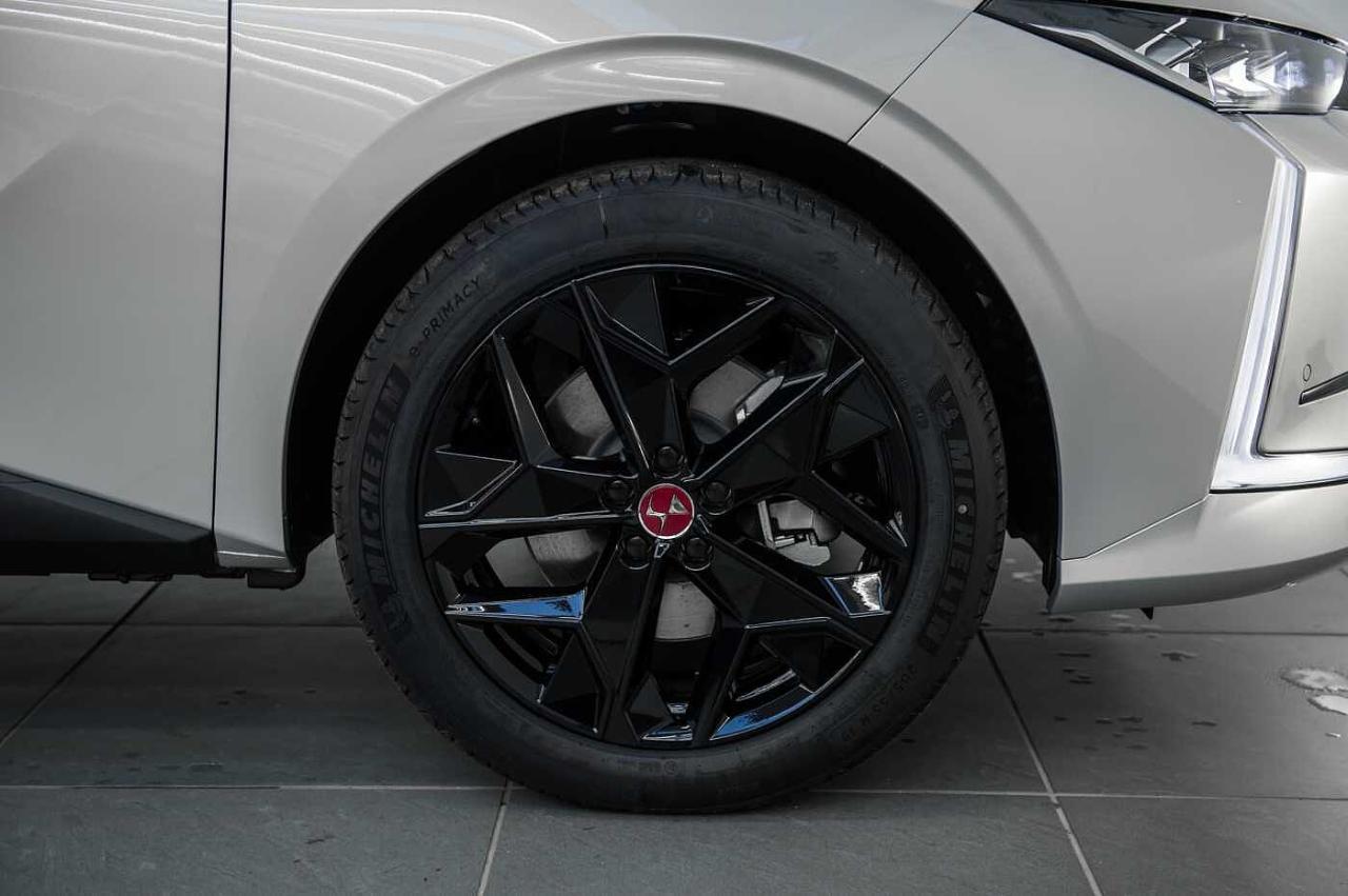 DS DS DS 4 usata, con bracciolo posteriore con passaggio per gli sci