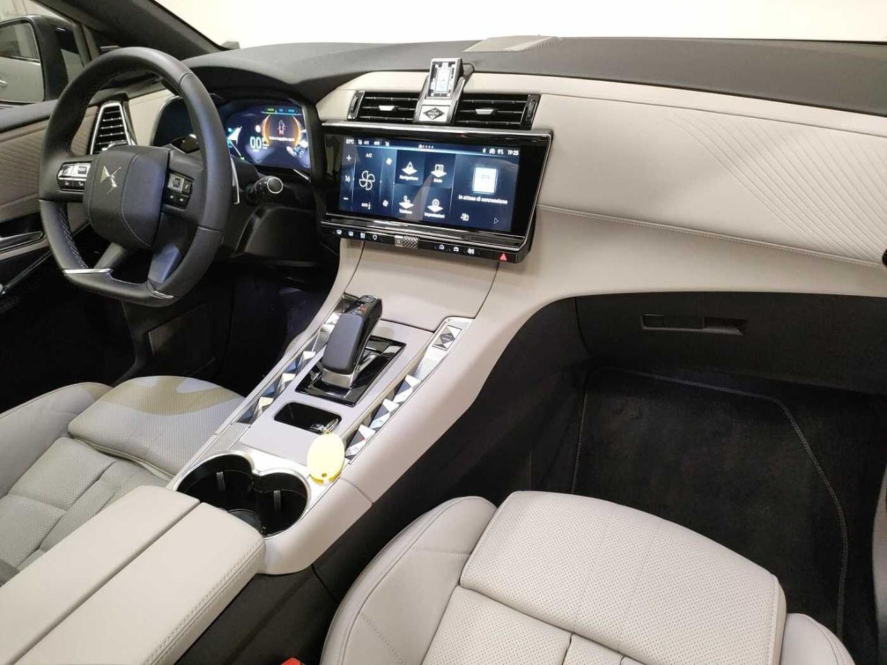 DS DS DS 7 Crossback usata, con 4x4