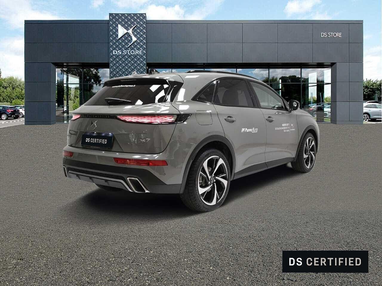 DS DS DS 7 Crossback usata, con attacchi isofix (sedile passeggero e 2 posteriori)