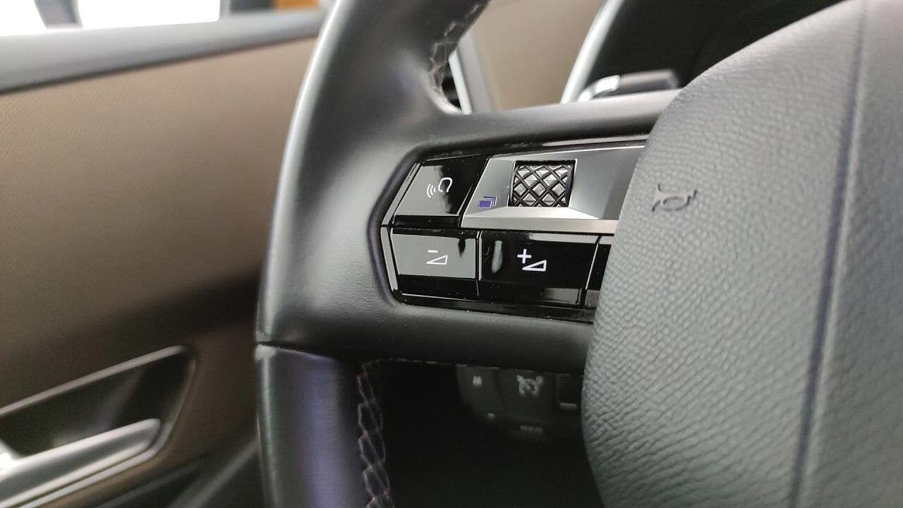 DS DS DS 7 Crossback usata, con cd-radio