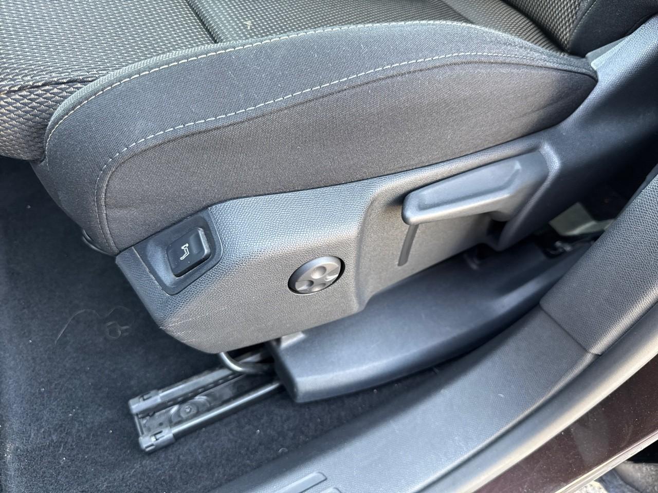DS DS DS 7 Crossback usata, con alzacristalli elettrici anteriori e posteriori , numero ad impulso 2