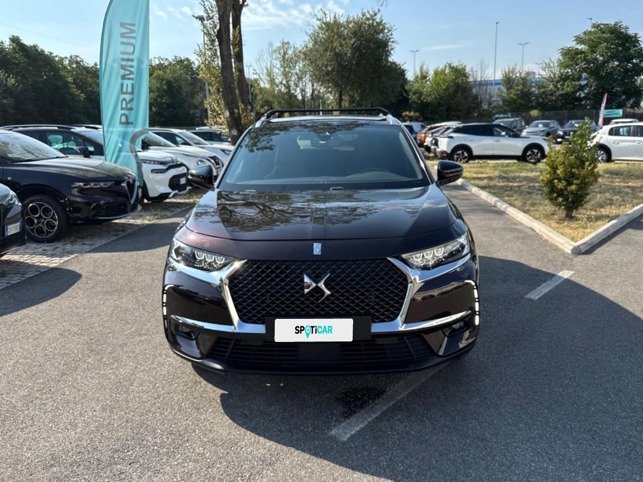 DS DS DS 7 Crossback usata, con attivazione vocale include sistema audio, include comandi telefono e include comandi sistema navigazione