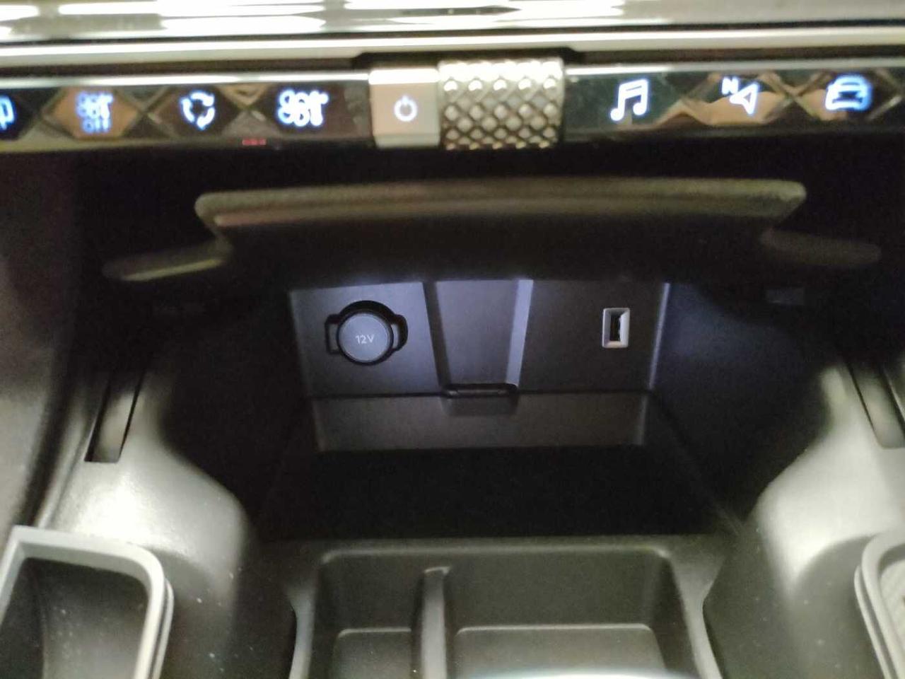 DS DS DS 7 Crossback usata, con alcantara