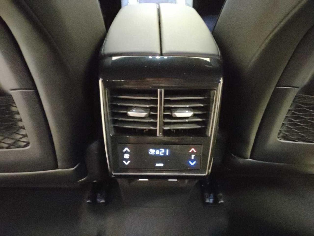 DS DS DS 7 Crossback usata, con barre/griglia porta tutto