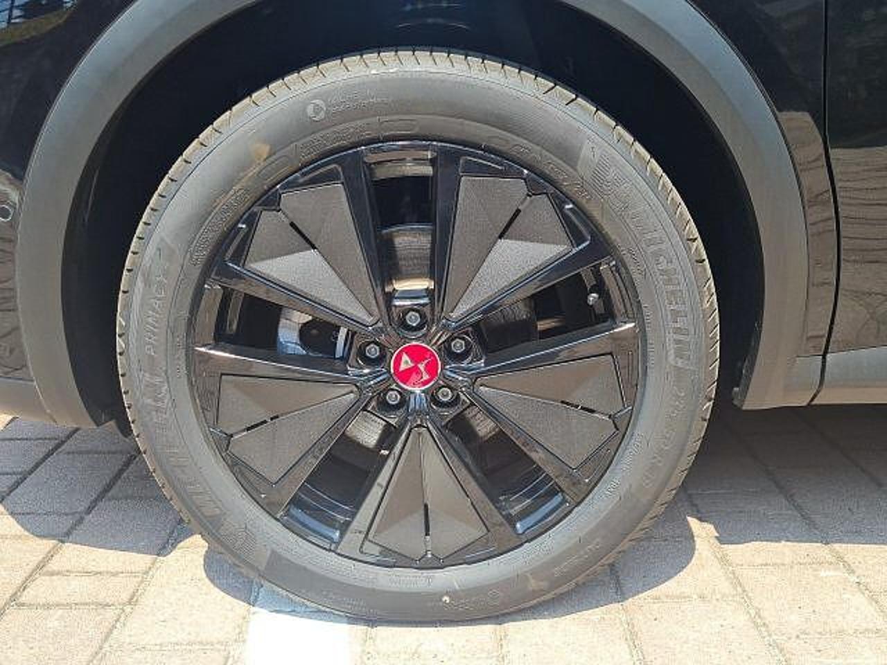 DS DS DS 7 Crossback usata, con computer di bordo