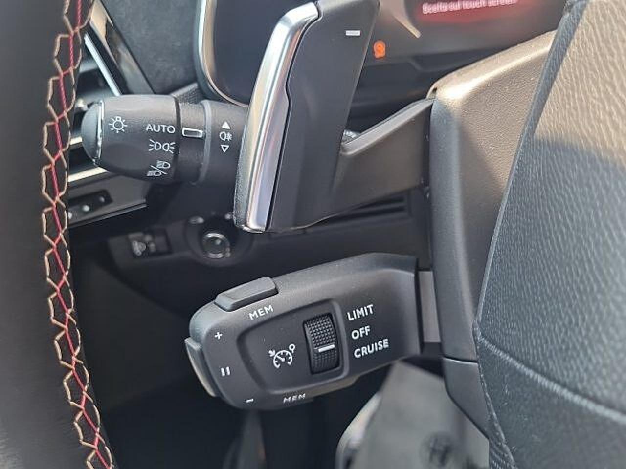 DS DS DS 7 Crossback usata, con sensori parcheggio posteriori