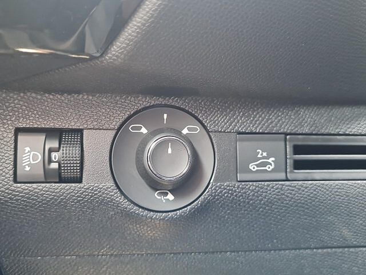 DS DS DS 7 Crossback usata, con vetri elettrici