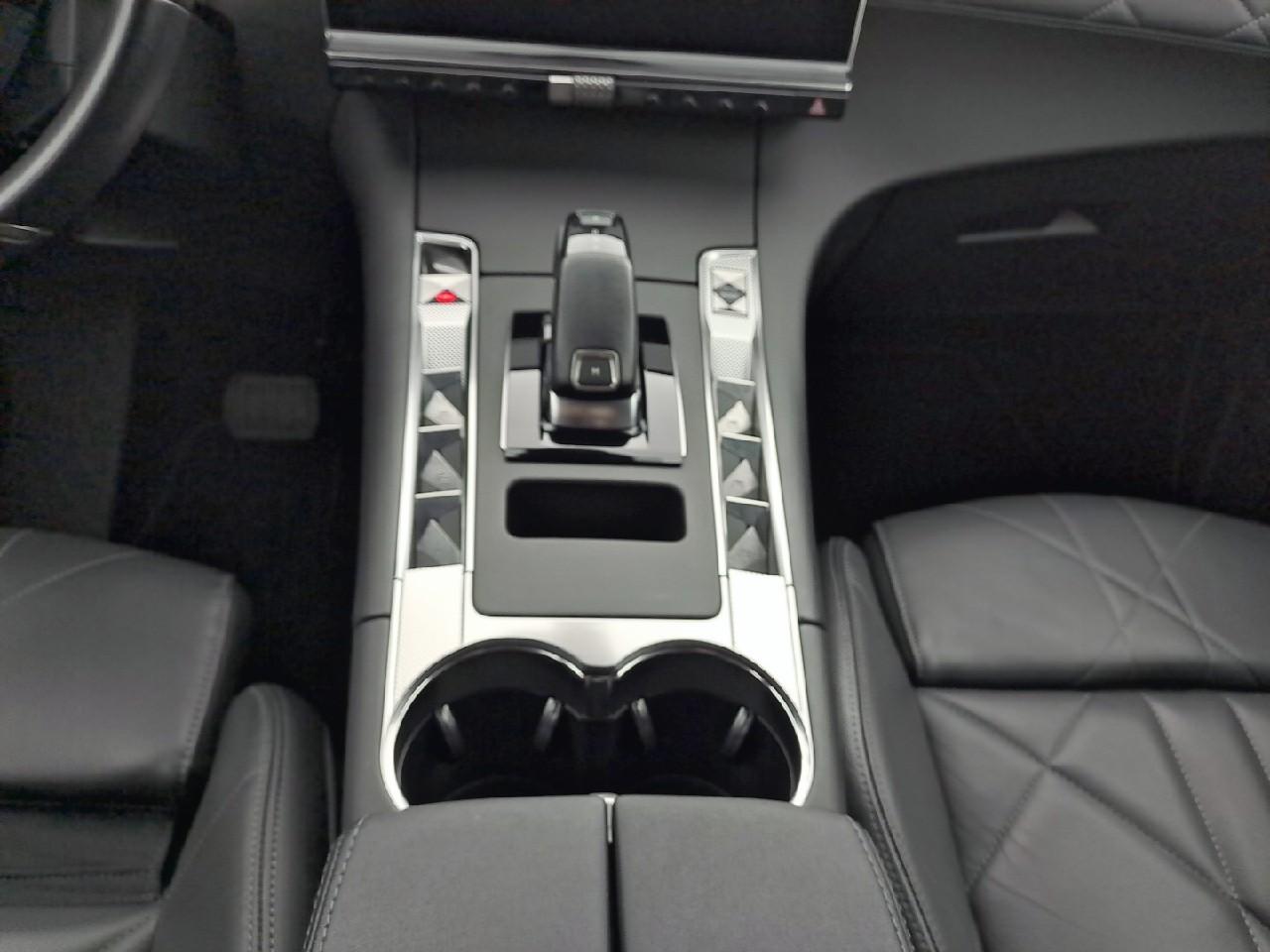 DS DS DS 7 Crossback usata, con memoria interna/hd