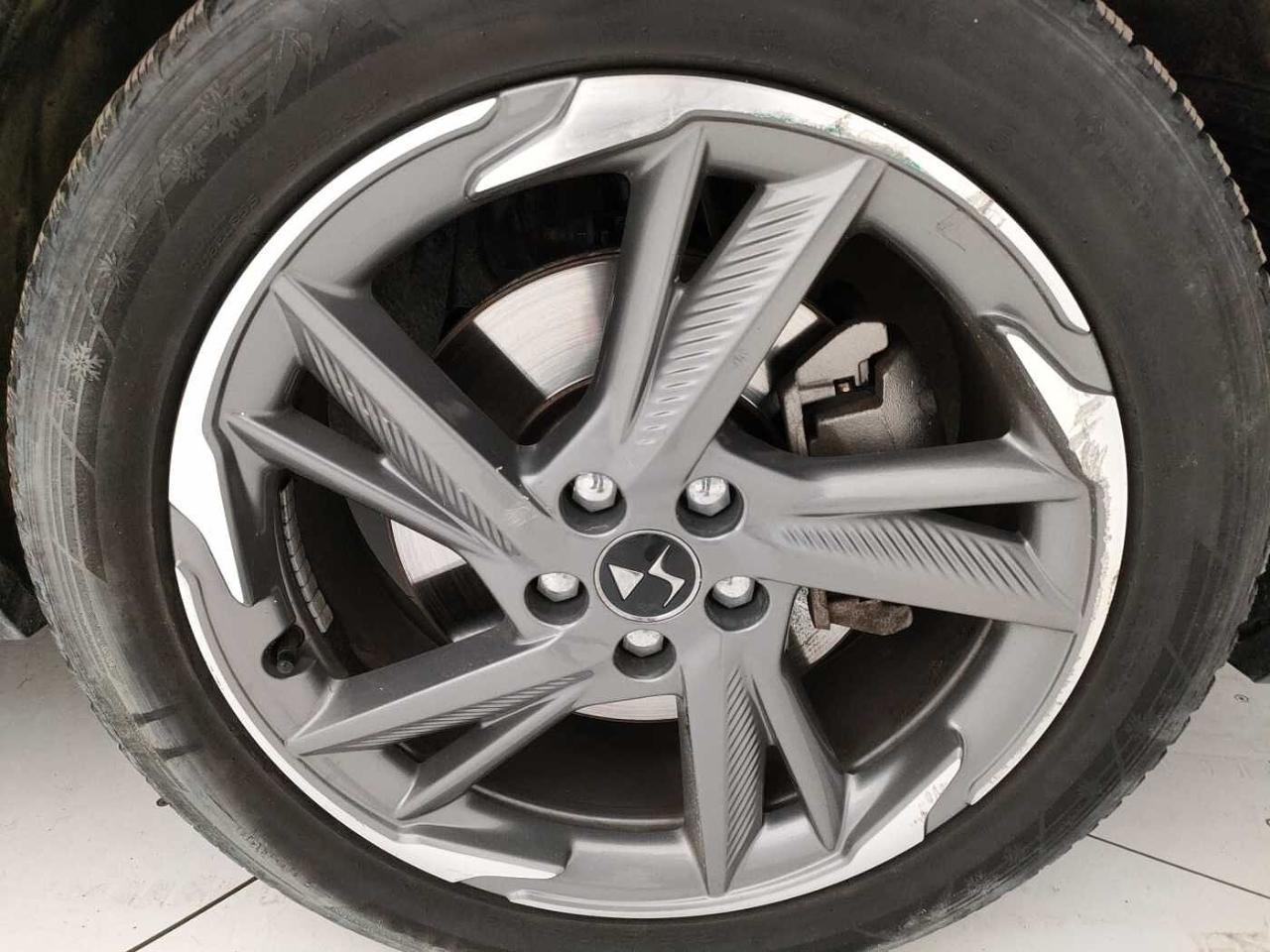 DS DS DS 7 Crossback usata, con portabagagli elettrico