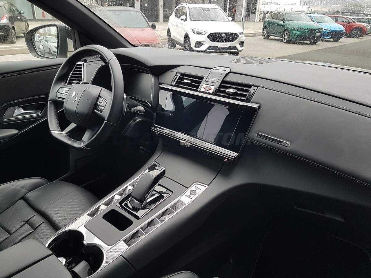 DS DS DS 7 Crossback usata, con luci diurne a led