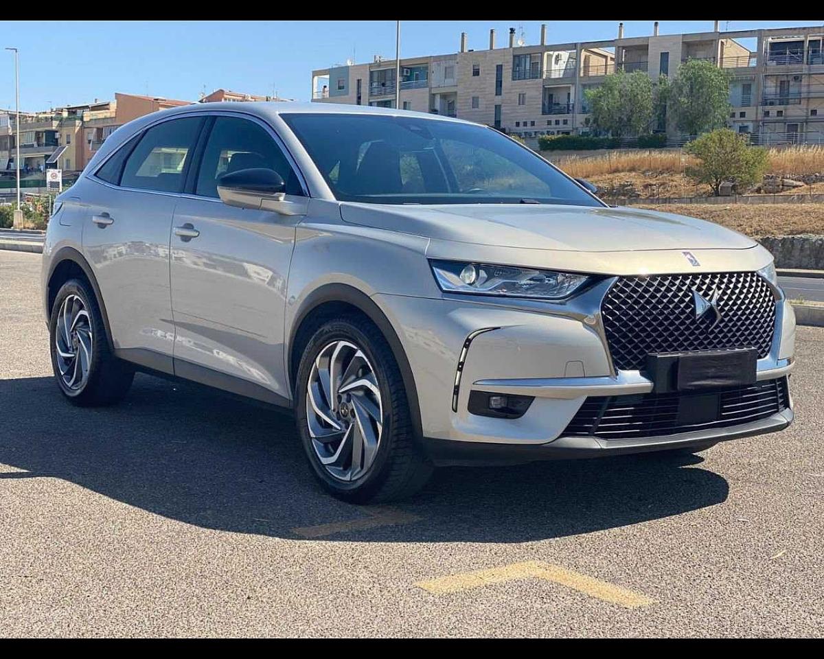 DS DS DS 7 Crossback usata, con fari anteriori a led diurni