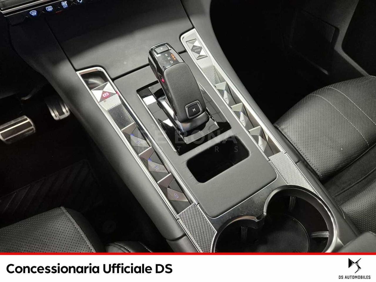 DS DS DS 7 Crossback usata, con 5 porte