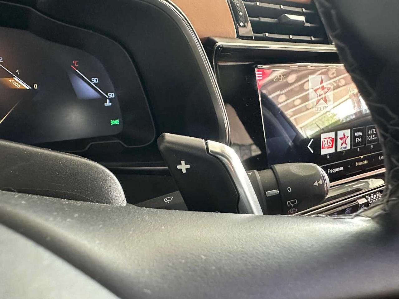DS DS DS 7 Crossback usata, con attacchi isofix (sedile passeggero e 2 posteriori)