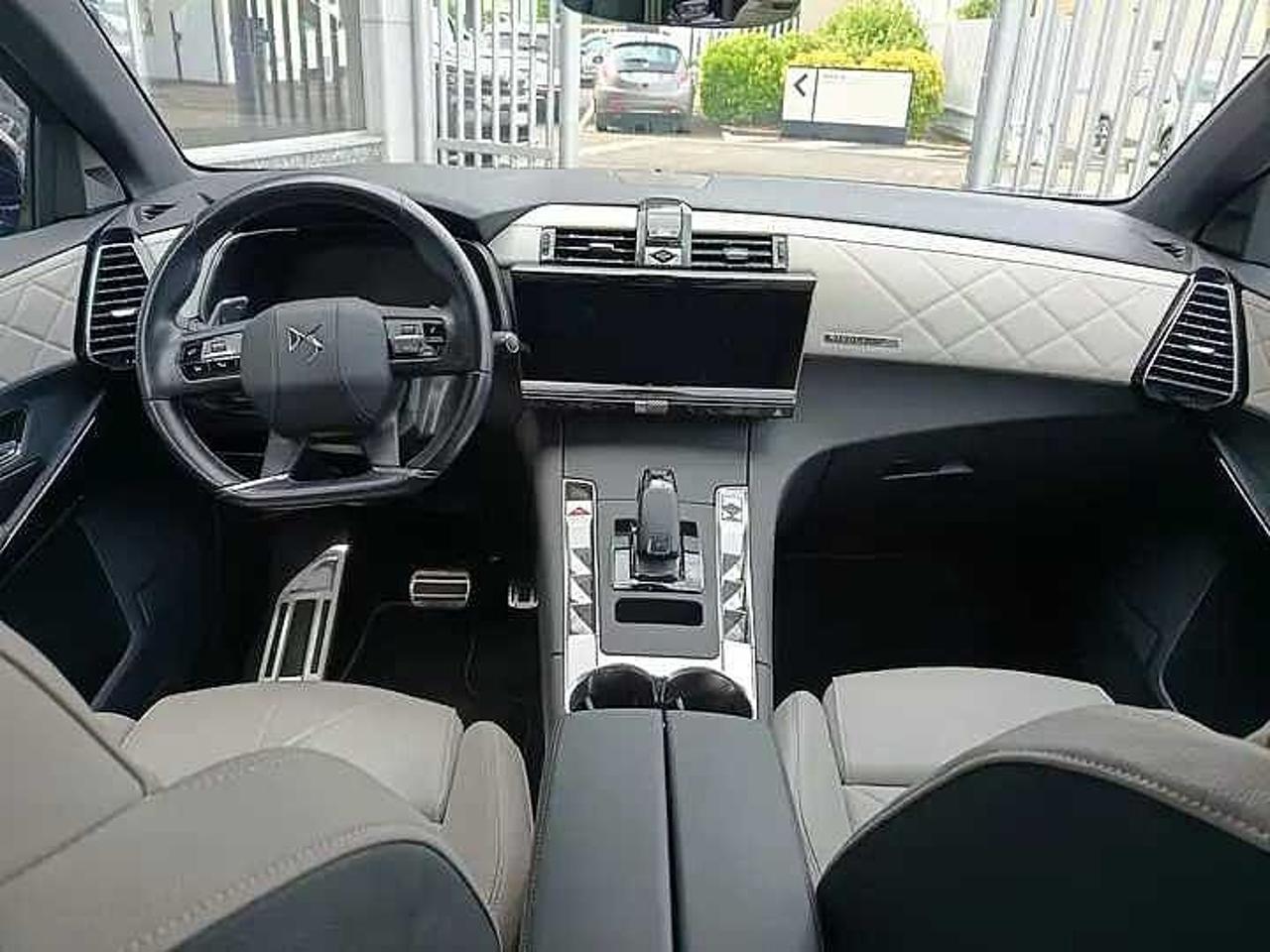 DS DS DS 7 Crossback usata, con cerchi in lega leggera