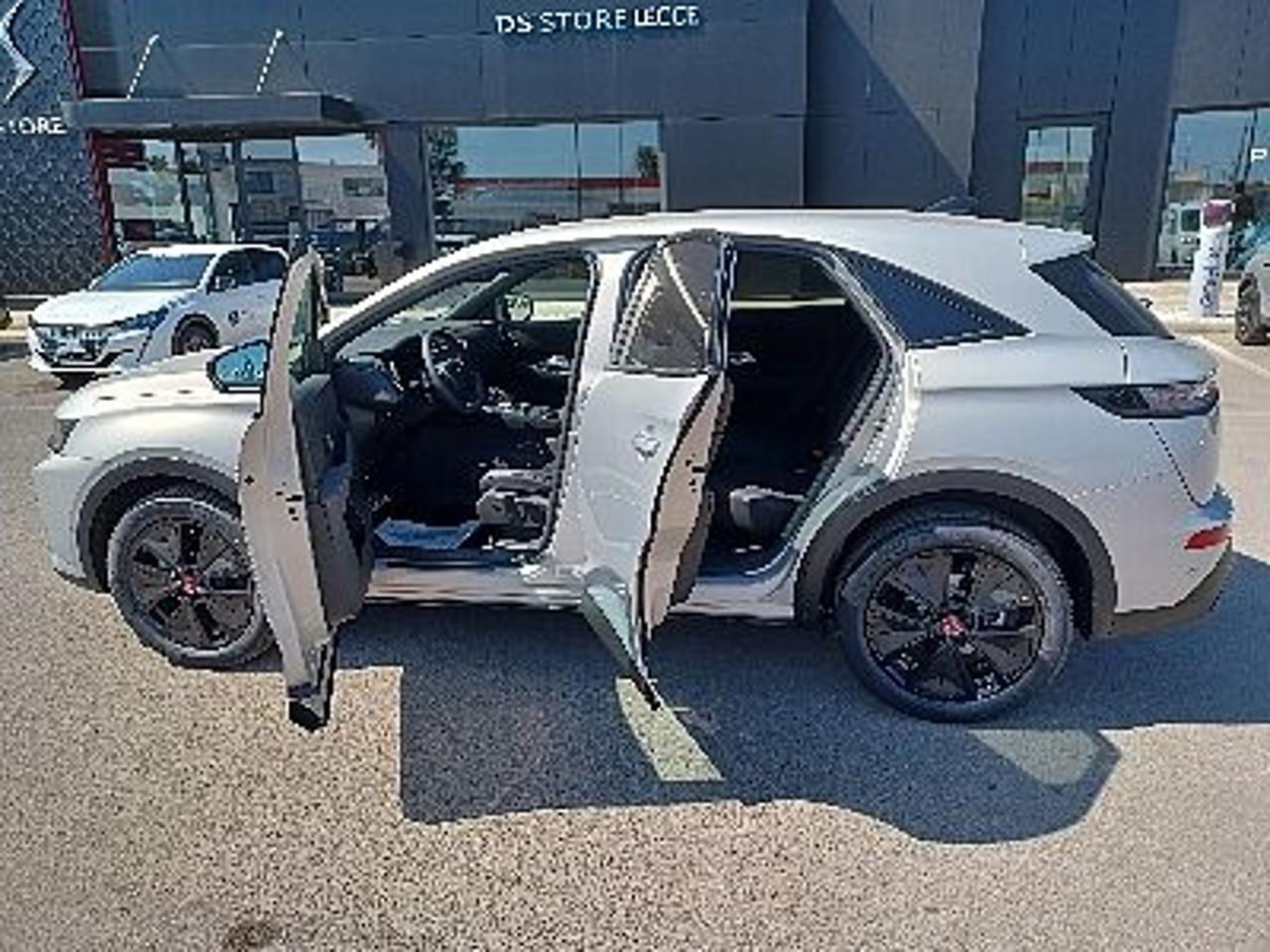 DS DS DS 7 Crossback usata, con attacchi isofix (sedile passeggero e 2 posteriori)
