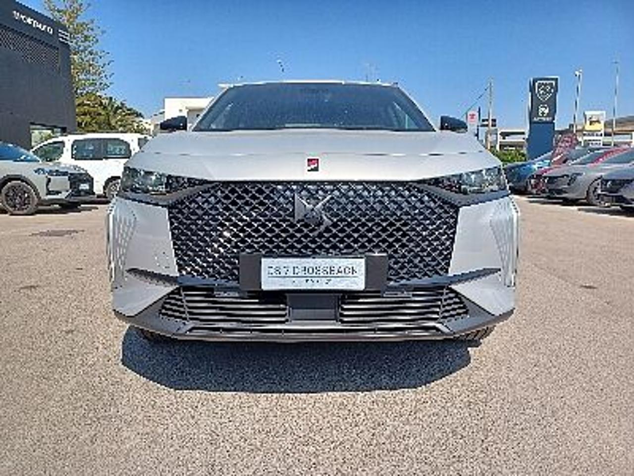 DS DS DS 7 Crossback usata, con cerchi in lega leggera