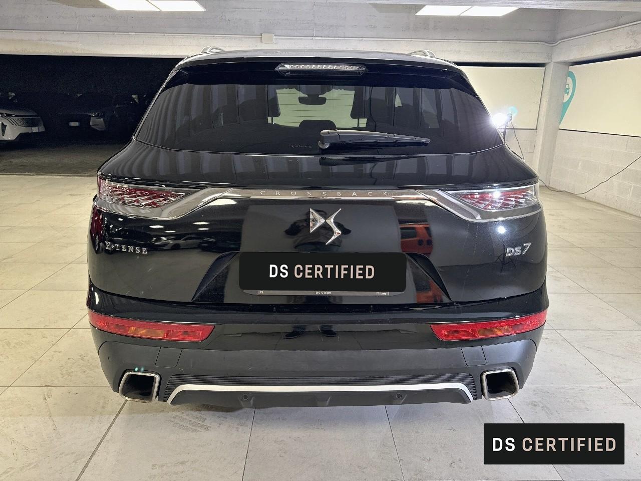 DS DS DS 7 Crossback usata, con bracciolo anteriore