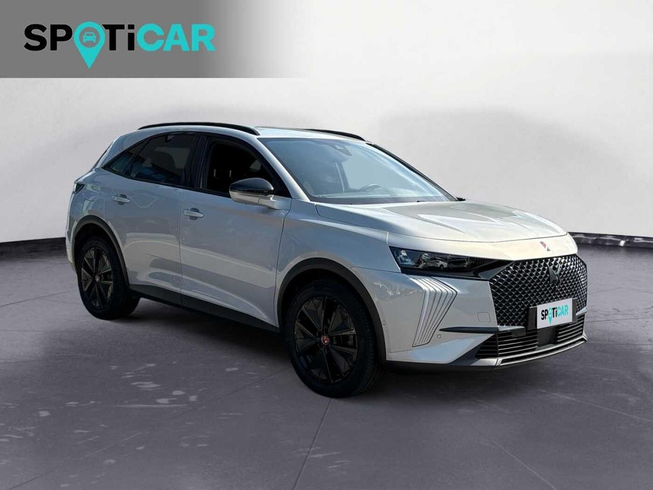 DS DS DS 7 Crossback usata, con attacchi isofix (sedile passeggero e 2 posteriori)