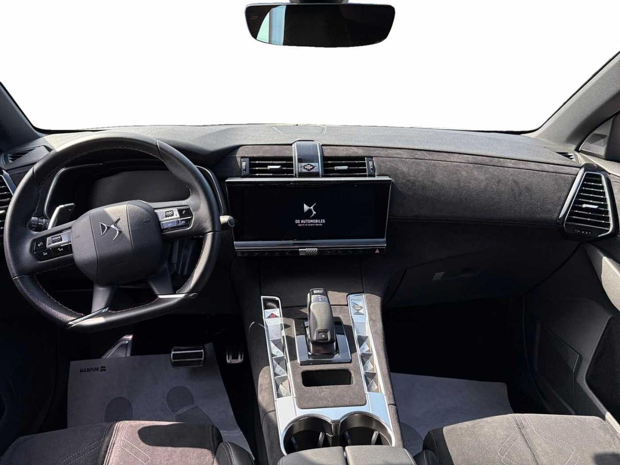 DS DS DS 7 Crossback usata, con cerchi in lega leggera