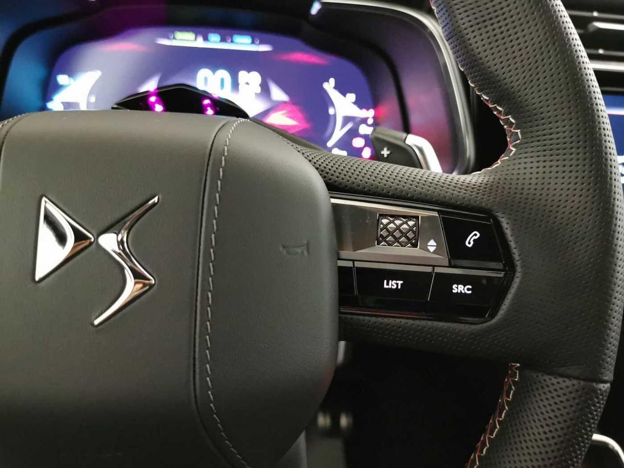 DS DS DS 7 Crossback usata, con 5 porte