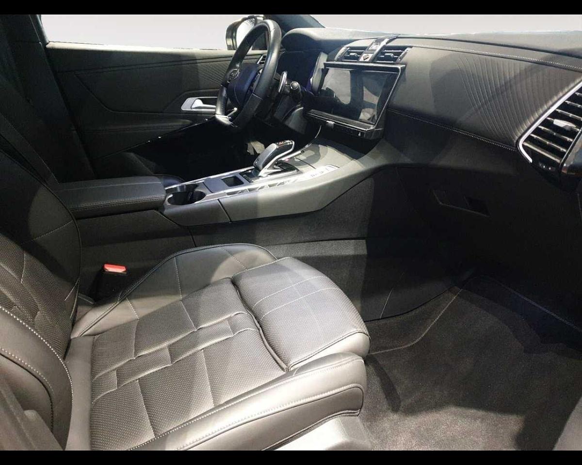 DS DS DS 7 Crossback usata, con 5 porte