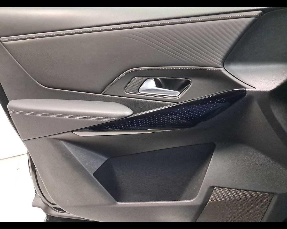 DS DS DS 7 Crossback usata, con bracciolo porta oggetti