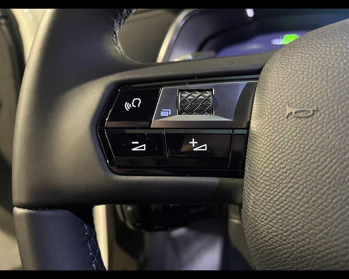 DS DS DS 7 Crossback usata, con 6x Airbag (fontali + laterali + testa)