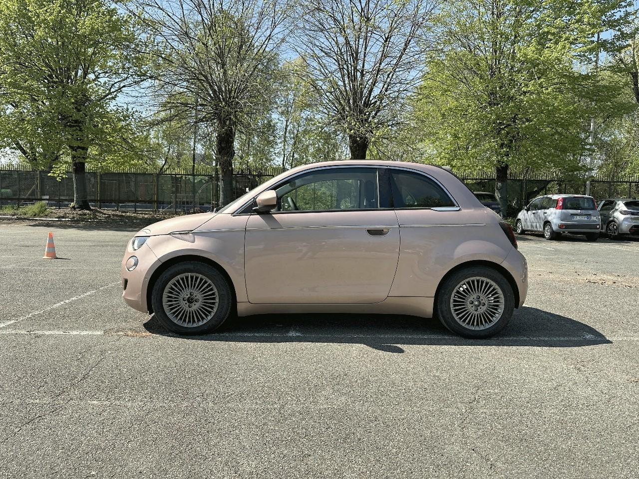 Fiat Fiat 500 usata, con attivazione vocale alexa