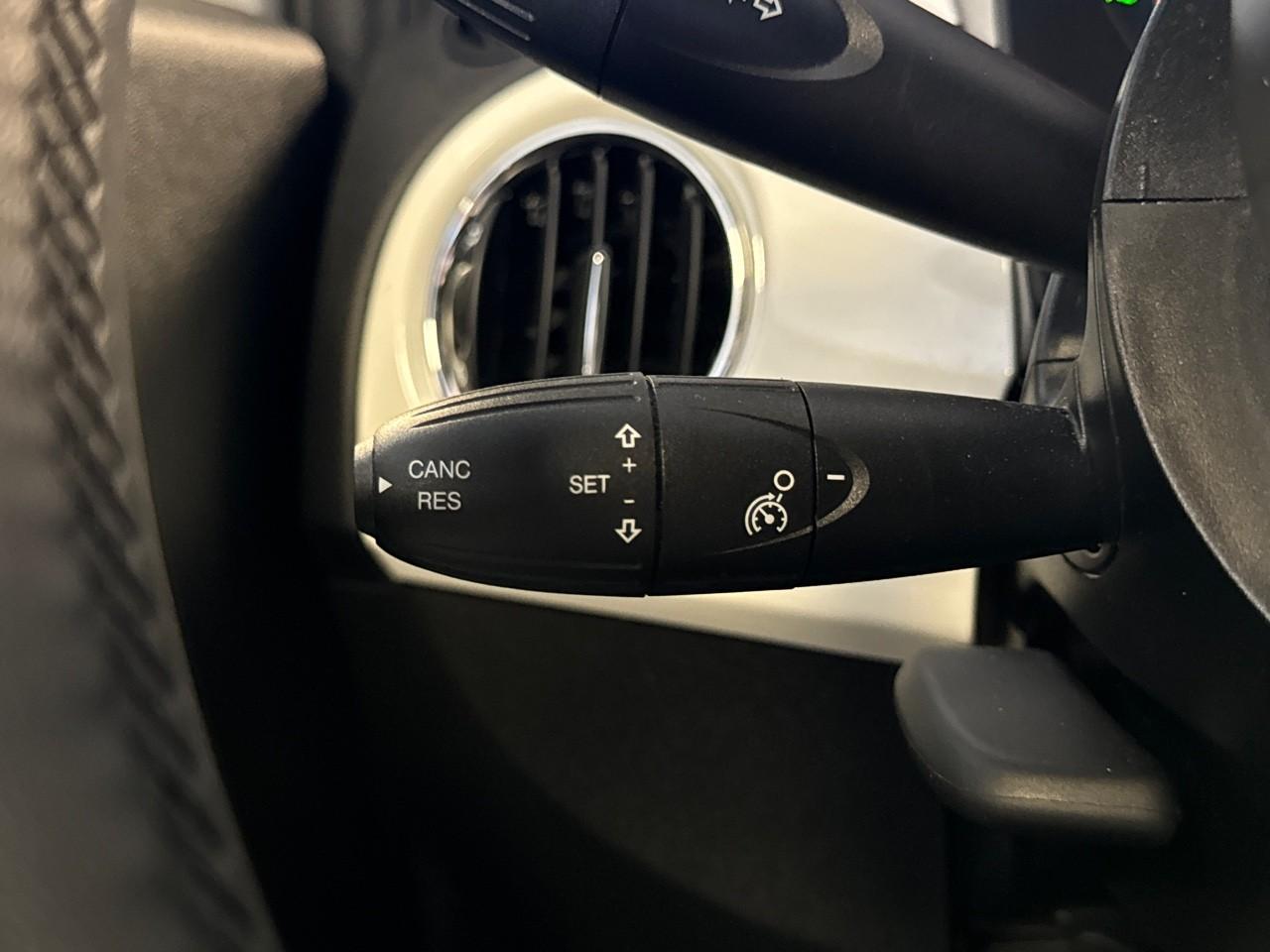 Fiat Fiat 500 usata, con airbag per le ginocchia conducente