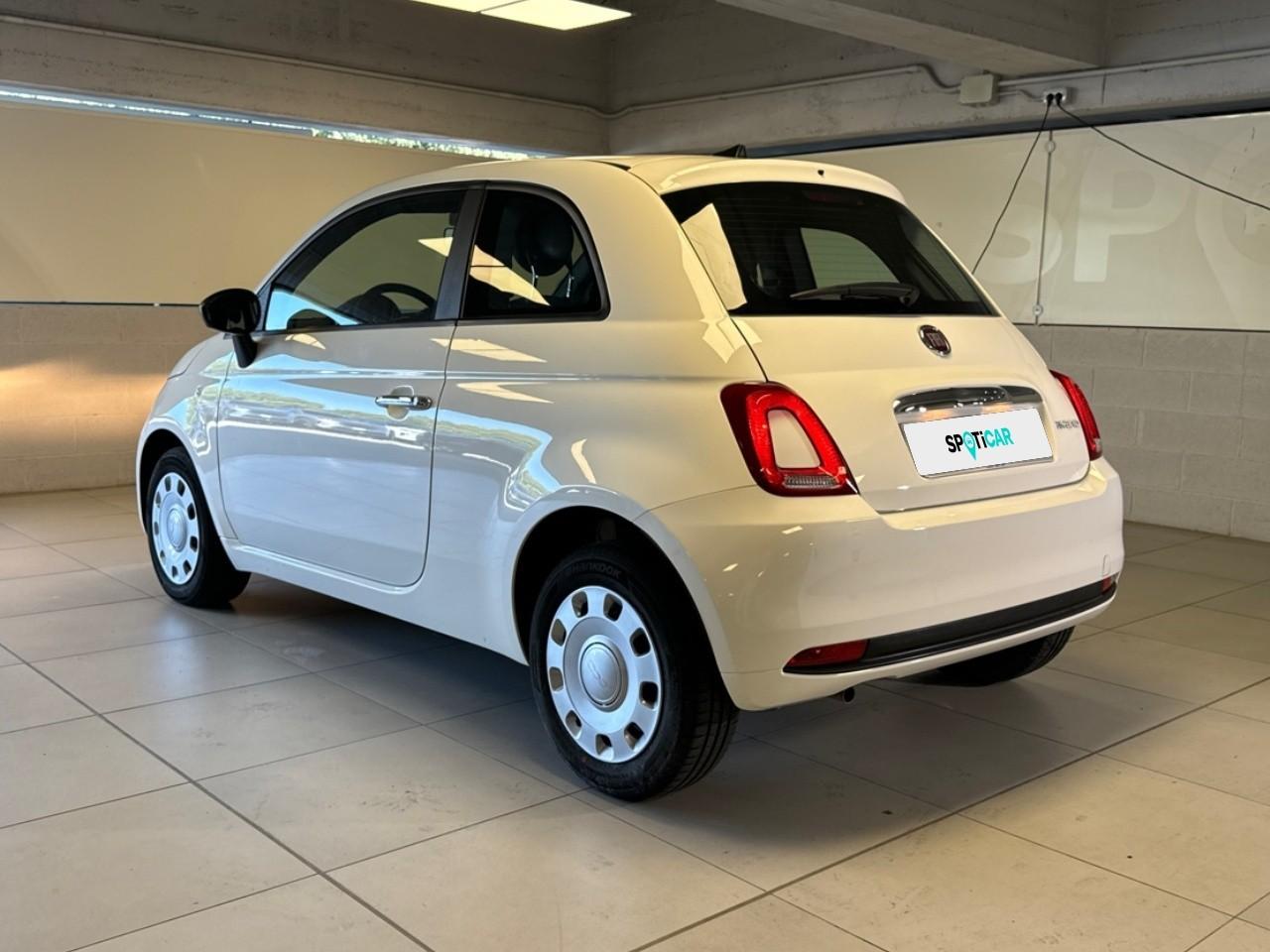 Fiat Fiat 500 usata, con comandi audio al volante