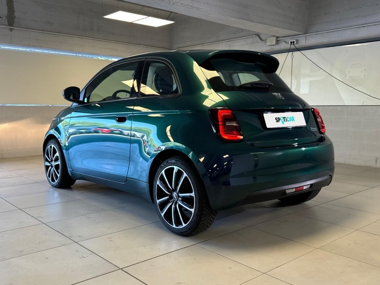 Fiat Fiat 500 usata, con comandi apps